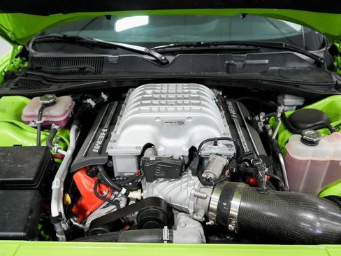 Used 2015 Dodge Challenger SRT Hellcat image 25