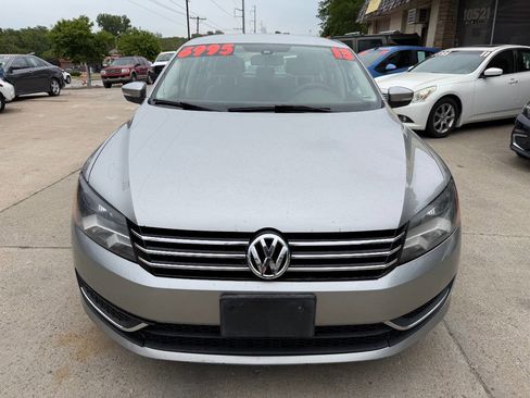 Used 2013 Volkswagen Passat 2.5 S FWD image 2