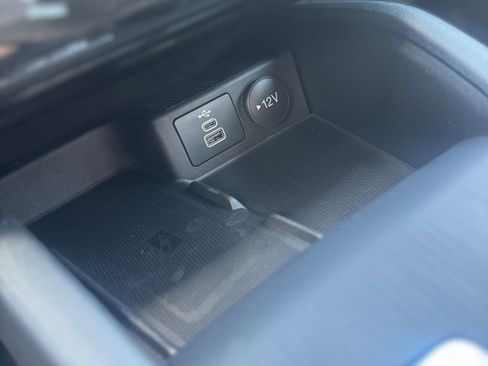 Used 2024 Ford Escape Platinum image 16