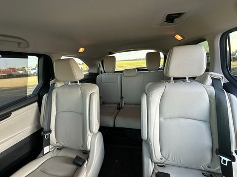 Used 2025 Honda Odyssey EX-L image 18