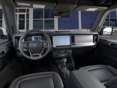 New 2025 Ford Bronco Outer Banks w/ Sasquatch Package image 10