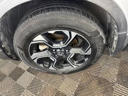 Used 2018 Honda CR-V Touring image 32