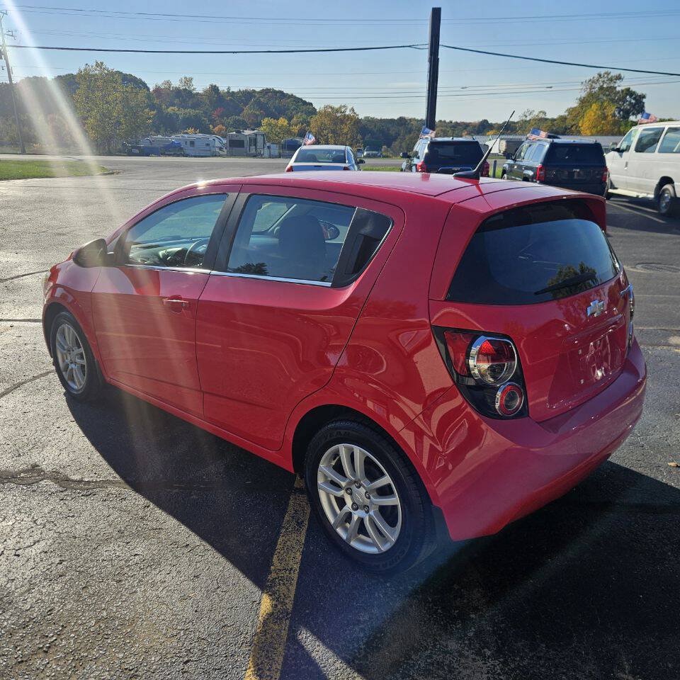Used 2014 Chevrolet Sonic LT w/ Wheels and Fog Lamp Package FWD image 6