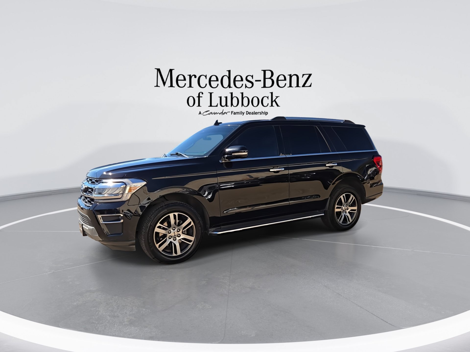 Used 2022 Ford Expedition Limited RWD image 5