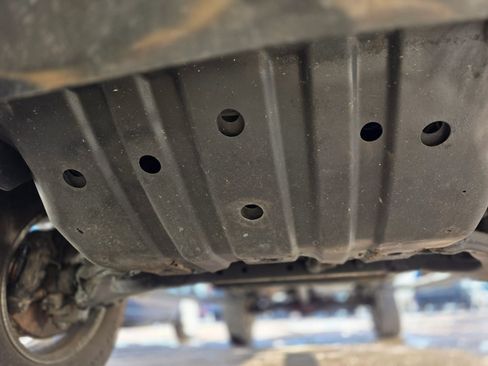 Used 2004 Toyota Tundra Limited w/ Towing Pkg image 10