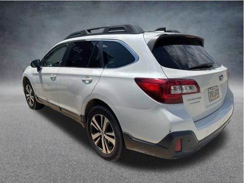 Used 2019 Subaru Outback 2.5i Limited AWD/4WD image 6