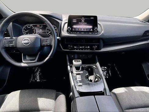 Certified 2026 Nissan Rogue SV FWD image 15