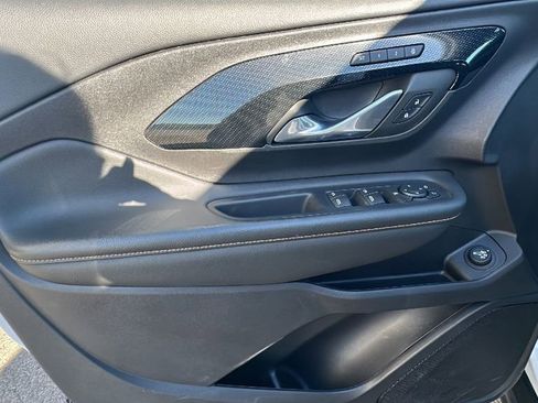 Used 2024 GMC Terrain AT4 image 13