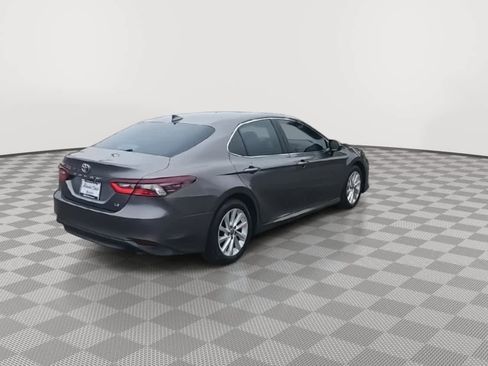 Used 2023 Toyota Camry LE image 8