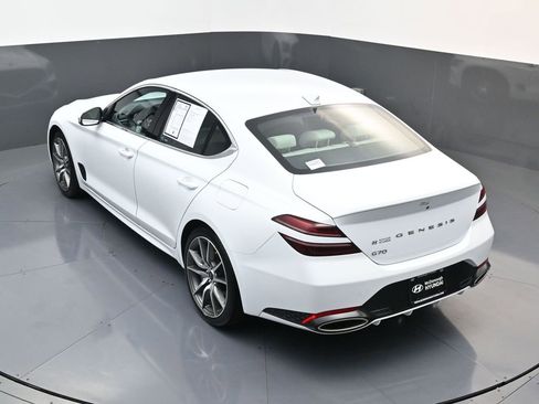 Used 2025 Genesis G70 2.5T image 21