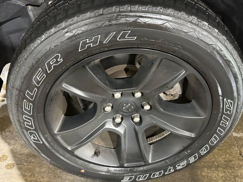 Used 2023 RAM 1500 Big Horn AWD/4WD image 29