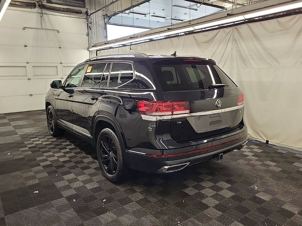 Used 2022 Volkswagen Atlas SEL AWD/4WD image 4