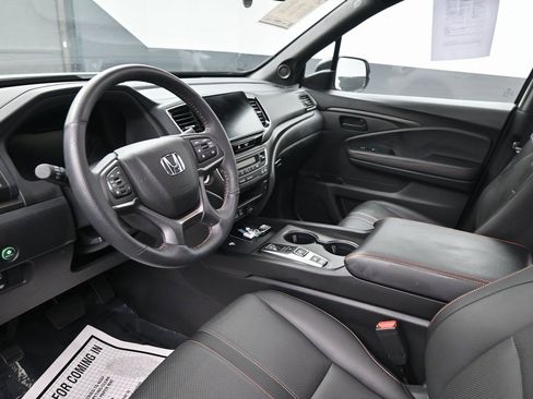 Used 2025 Honda Ridgeline TrailSport image 28