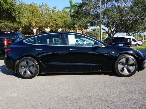 Used 2020 Tesla Model 3 Long Range image 9