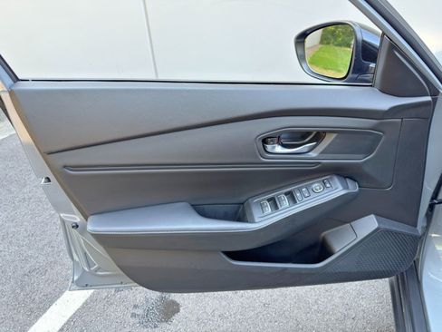 Used 2023 Honda Accord Sport image 38