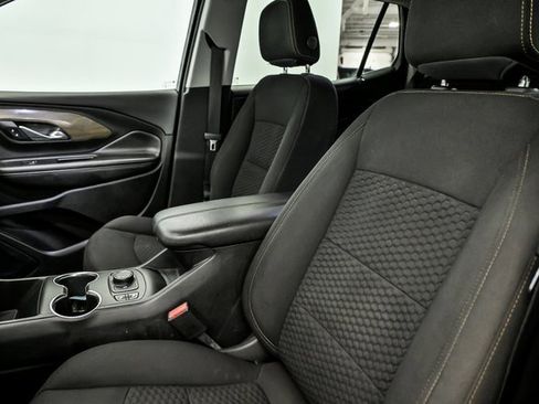 Used 2019 GMC Terrain SLE w/ Driver Convenience Package image 12