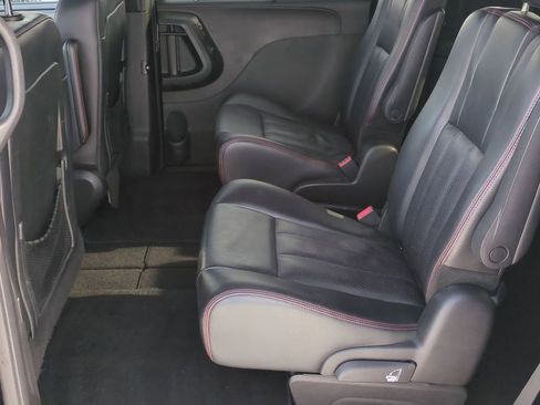 Used 2013 Dodge Grand Caravan R/T w/ Trailer Tow Group image 22