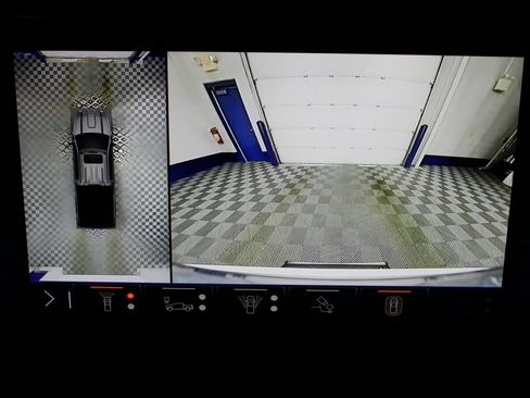 Used 2025 GMC Sierra 2500 Denali image 15