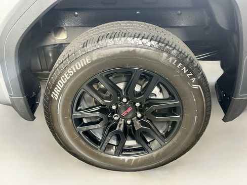 Used 2025 GMC Sierra 1500 Elevation AWD/4WD image 11