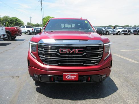 Certified 2022 GMC Sierra 1500 AT4 w/ AT4 Premium Package AWD/4WD image 14