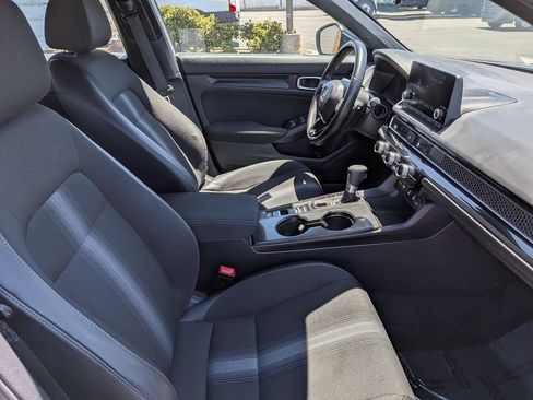 Used 2025 Honda Civic Sport image 30