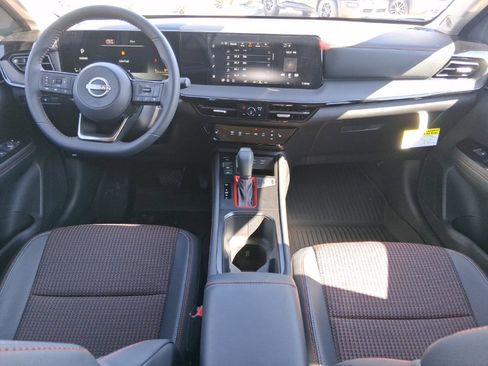 New 2026 Nissan Kicks SR w/ Cold Weather Package image 8