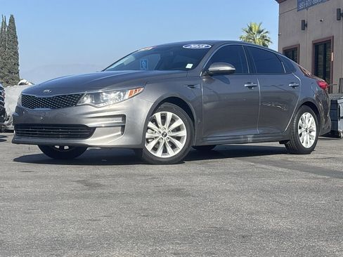 Used 2018 Kia Optima EX image 1