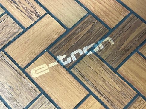 Used 2021 Audi e-tron Premium w/ Convenience Plus Package image 15