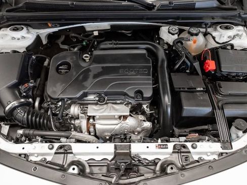 Used 2023 Chevrolet Malibu LT w/ Driver Confidence Package image 3