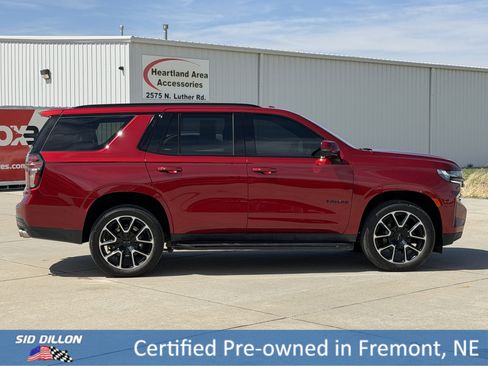 Used 2023 Chevrolet Tahoe RST w/ Sport Performance Package AWD/4WD image 3