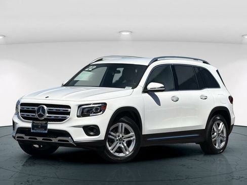 Used 2022 Mercedes-Benz GLB 250 image 2
