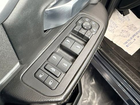 Used 2025 RAM 2500 Big Horn AWD/4WD image 8