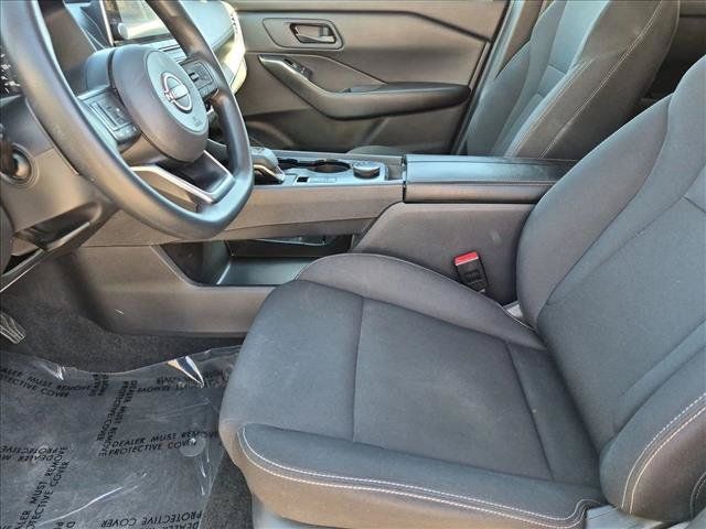 Used 2024 Nissan Rogue S AWD/4WD image 15