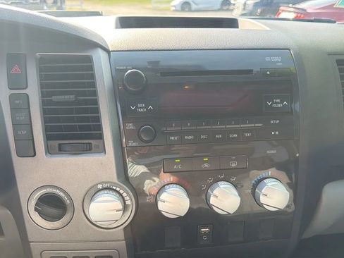 Used 2012 Toyota Tundra 4x4 CrewMax w/ SR5 Pkg image 20