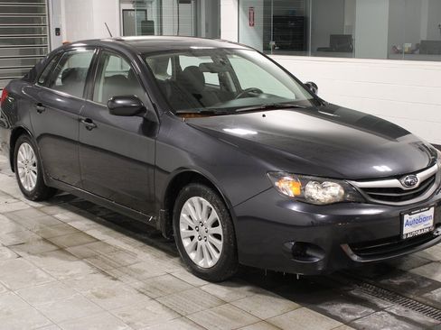 Used 2010 Subaru Impreza 2.5i Premium image 3