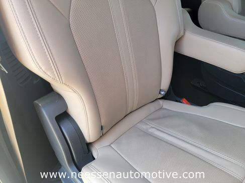 Used 2024 Ford Expedition Max Limited image 12