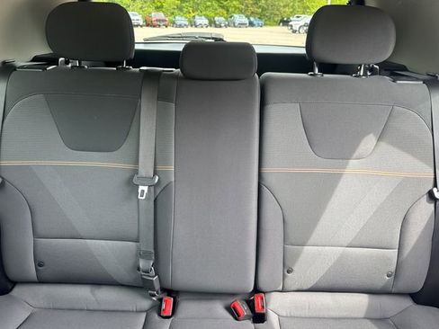 Used 2023 Kia Niro LX image 34