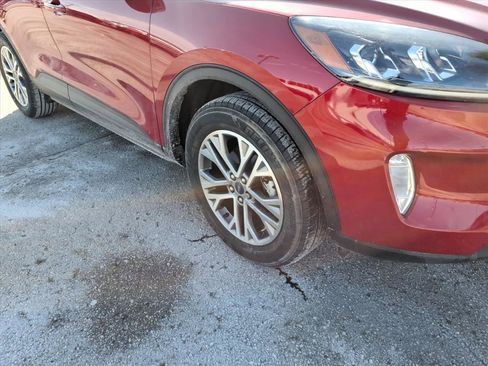 Certified 2022 Ford Escape SEL image 5