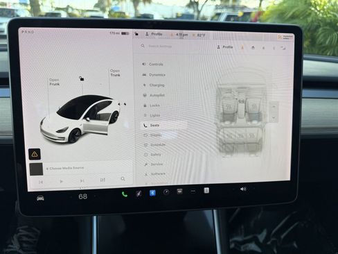 Used 2018 Tesla Model 3 Long Range RWD image 26