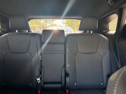 Used 2025 Lexus RX 350 Premium w/ Accessory Package (Z1) FWD image 17