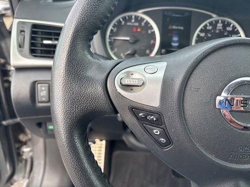 Used 2018 Nissan Sentra SR w/ SR Midnight Edition Package image 21