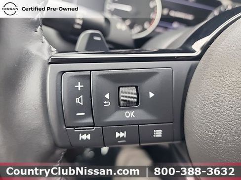 Certified 2022 Nissan Pathfinder SV image 19