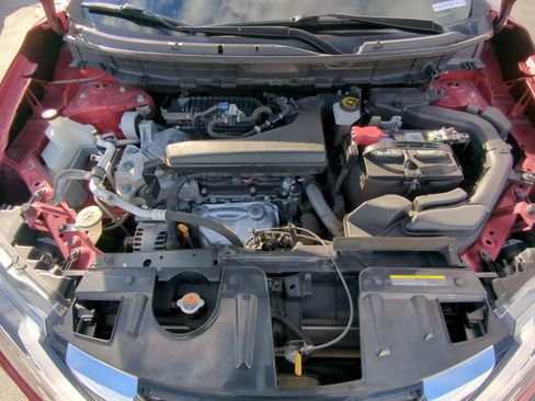 Used 2017 Nissan Rogue SV w/ SV Premium Package image 36