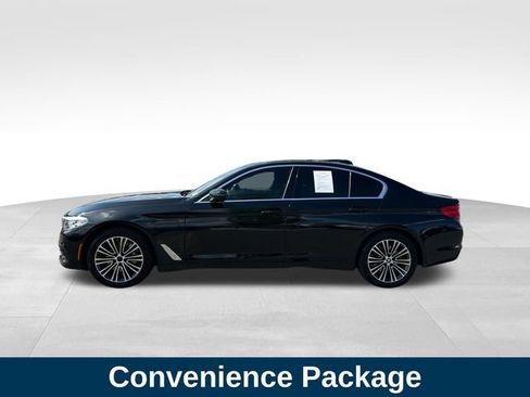 Used 2019 BMW 530e w/ Convenience Package RWD image 2