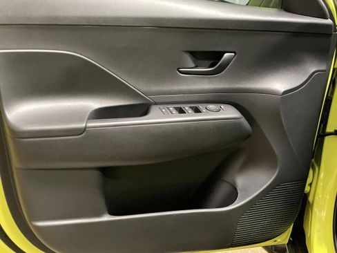 Used 2024 Hyundai Kona SEL image 12