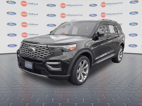 Certified 2020 Ford Explorer Platinum w/ Premium Technology Package image 1