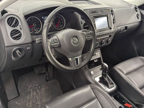 Used 2017 Volkswagen Tiguan Wolfsburg Edition image 3