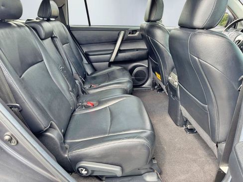 Used 2013 Toyota Highlander SE AWD/4WD image 26