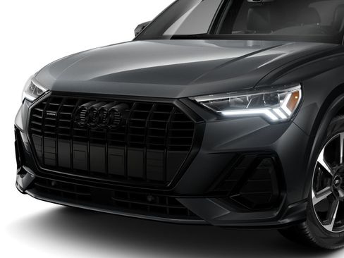 Certified 2025 Audi Q3 2.0T Premium Plus w/ Premium Plus Package AWD/4WD image 6