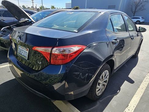 Used 2017 Toyota Corolla LE image 11